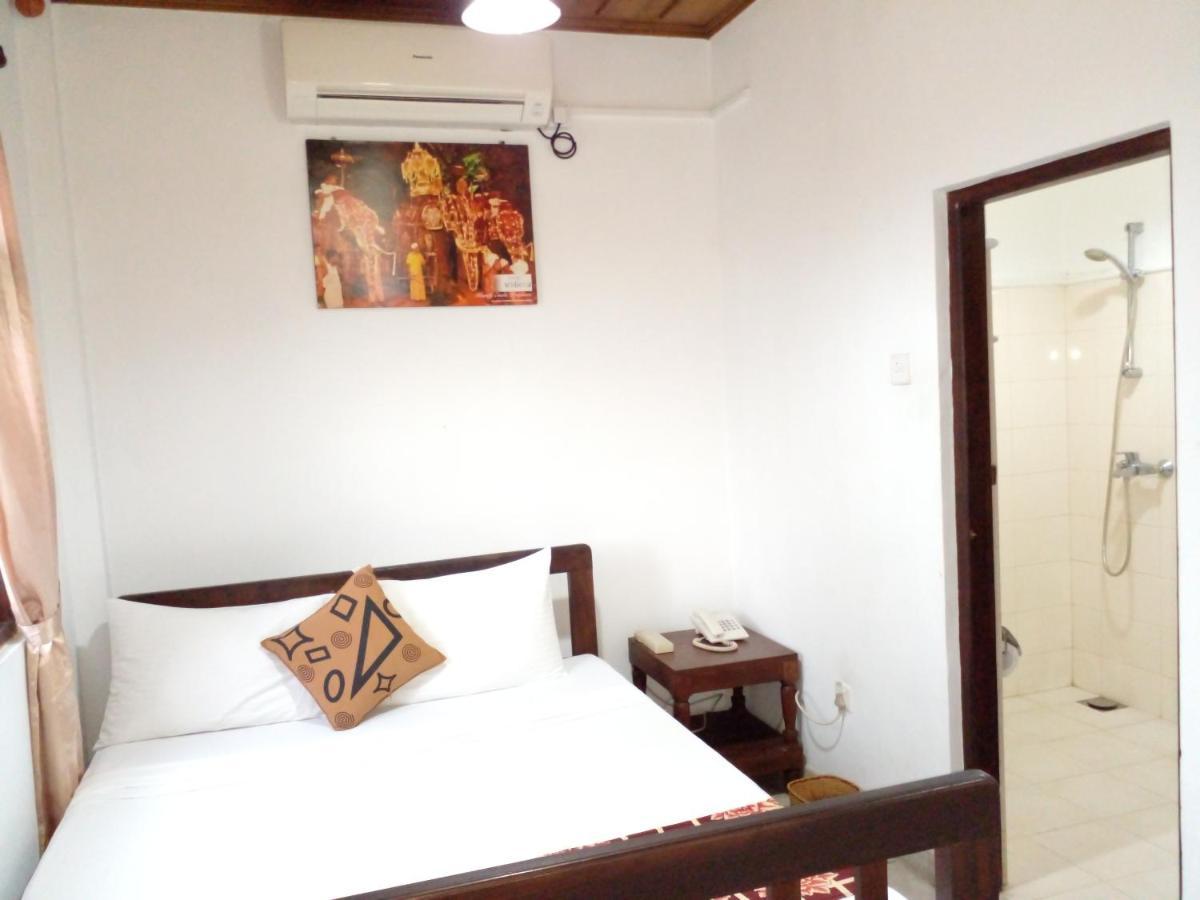 Muduna Walawwa Resort Kandy Extérieur photo