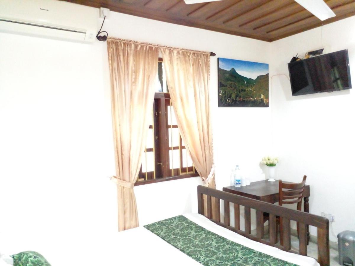 Muduna Walawwa Resort Kandy Extérieur photo