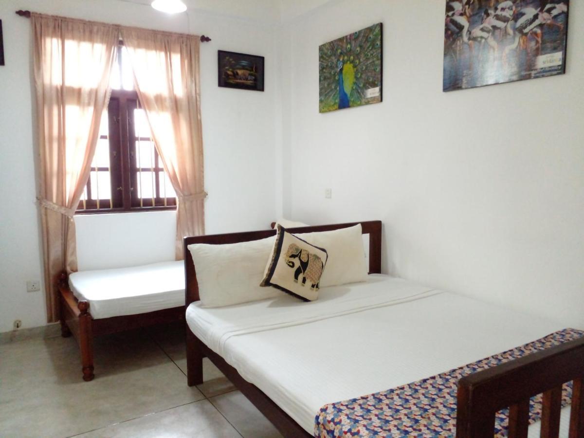 Muduna Walawwa Resort Kandy Extérieur photo