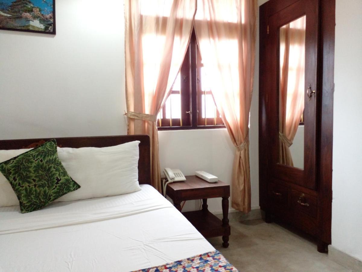 Muduna Walawwa Resort Kandy Extérieur photo