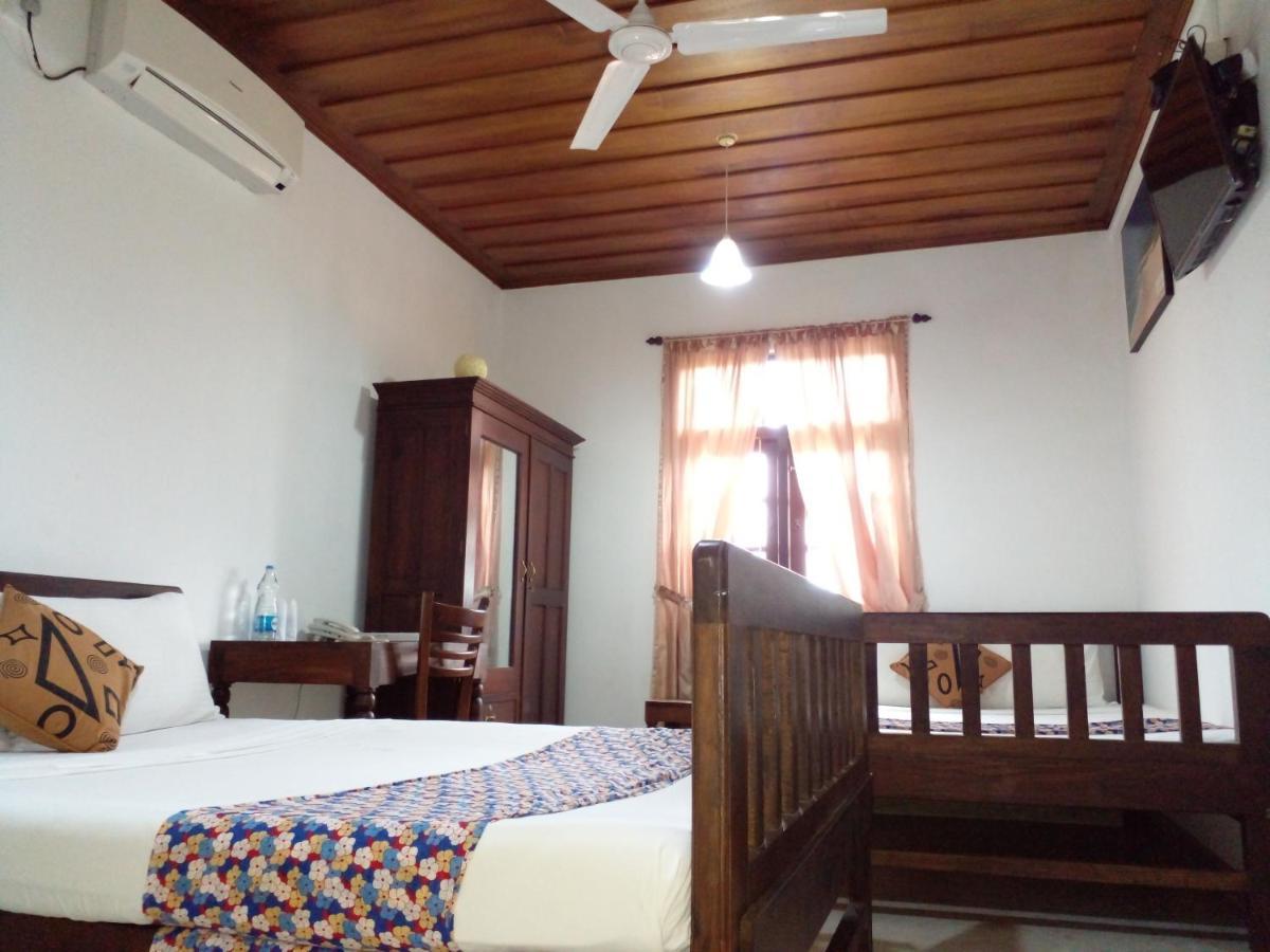 Muduna Walawwa Resort Kandy Extérieur photo