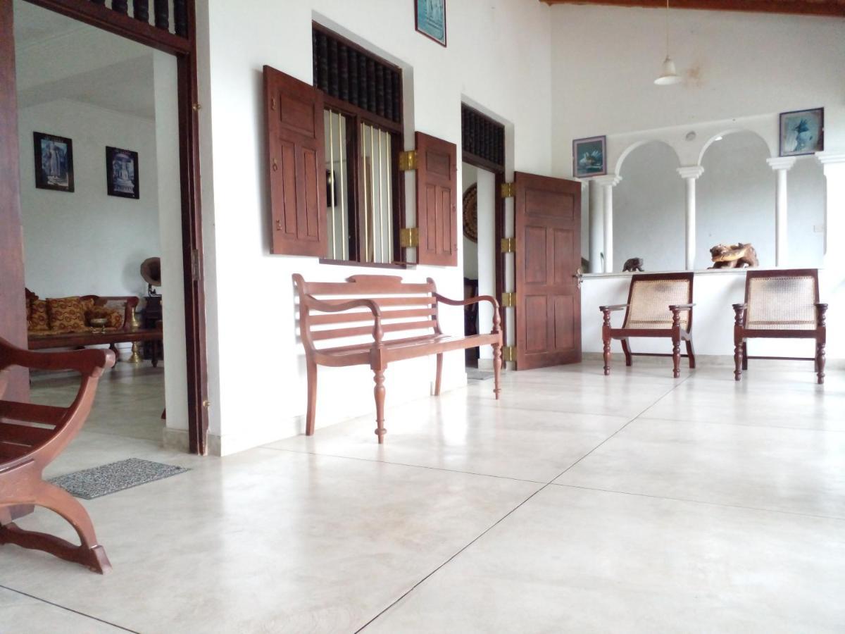Muduna Walawwa Resort Kandy Extérieur photo
