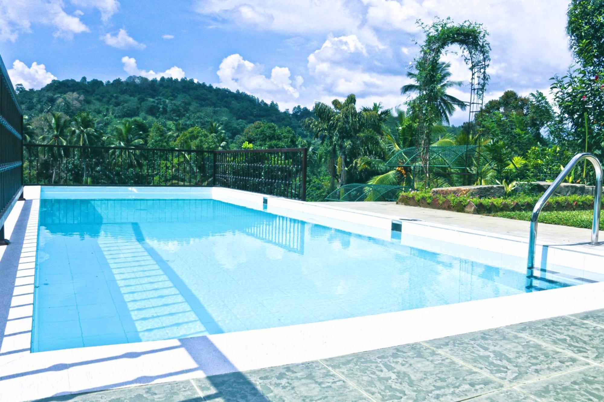 Muduna Walawwa Resort Kandy Extérieur photo